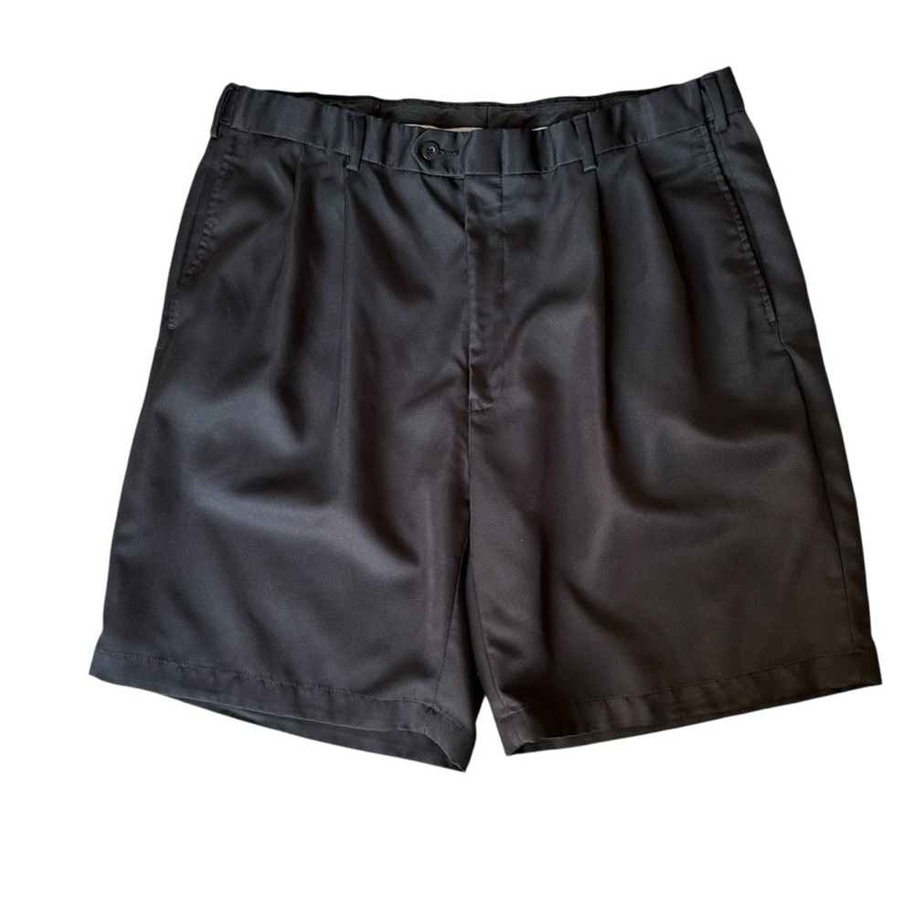 Jos.A.Bank Leadbetter Golf Black Men’s Pleated Front Shorts Size 38 Regular